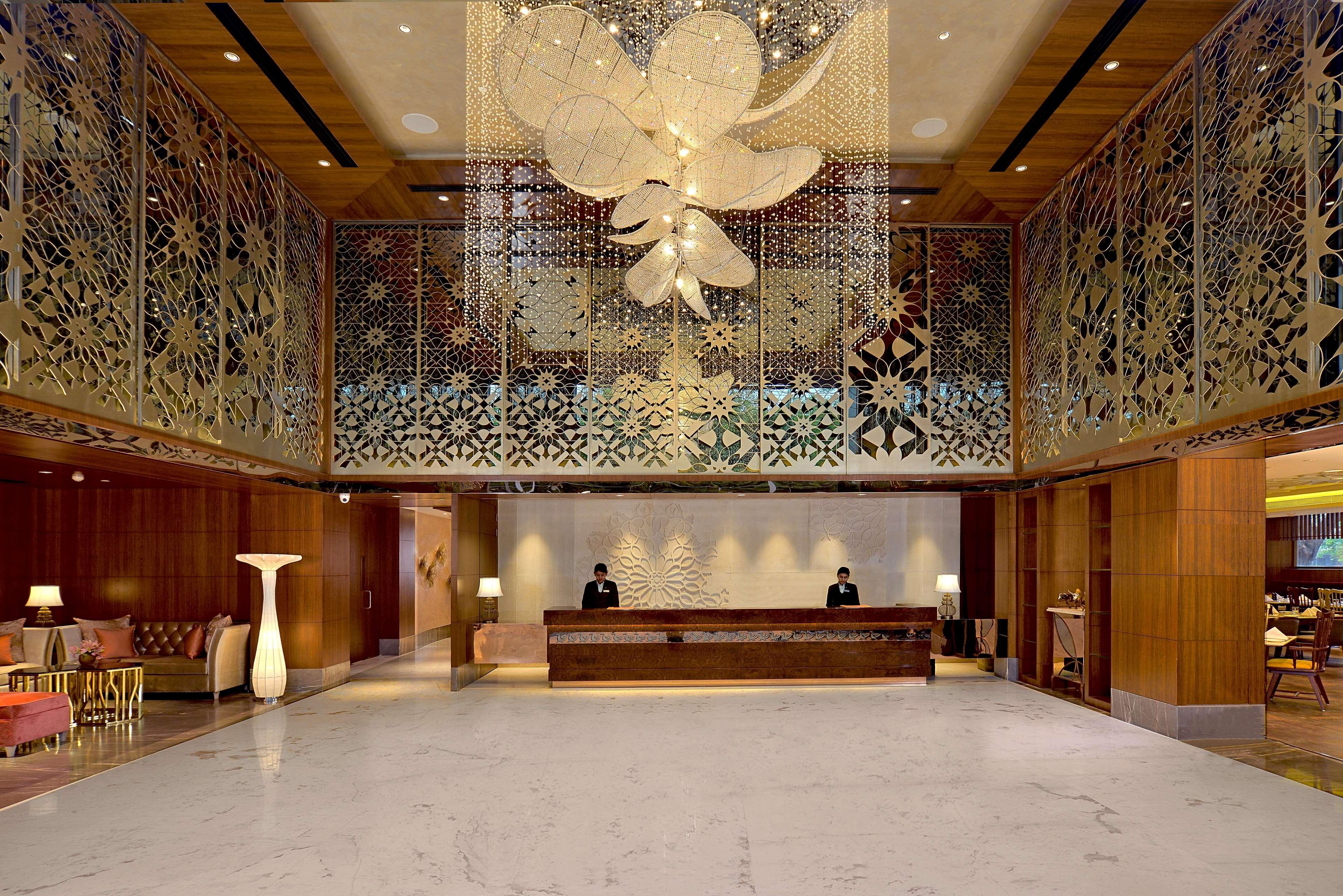 Hotel Radisson Gwalior Esterno foto