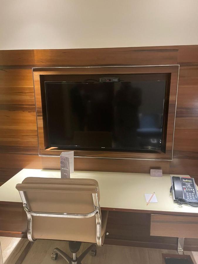 Hotel Radisson Gwalior Esterno foto